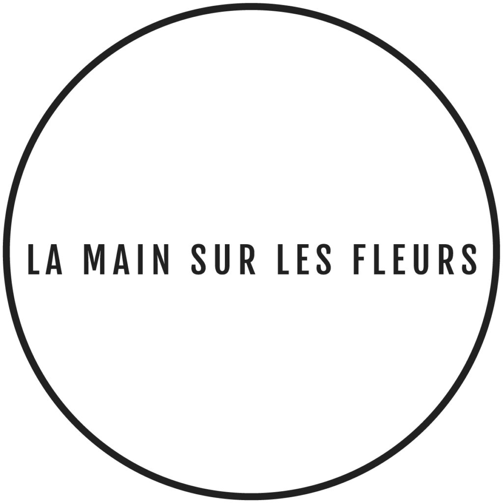 Logo - La main sur les fleurs