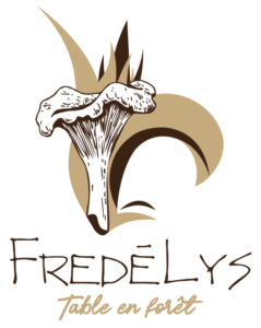 Fredélys-Table en forêt